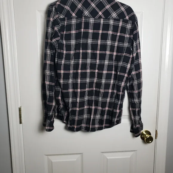 Coastal Black Button Down Flannel Shirt - Picture 7 of 7